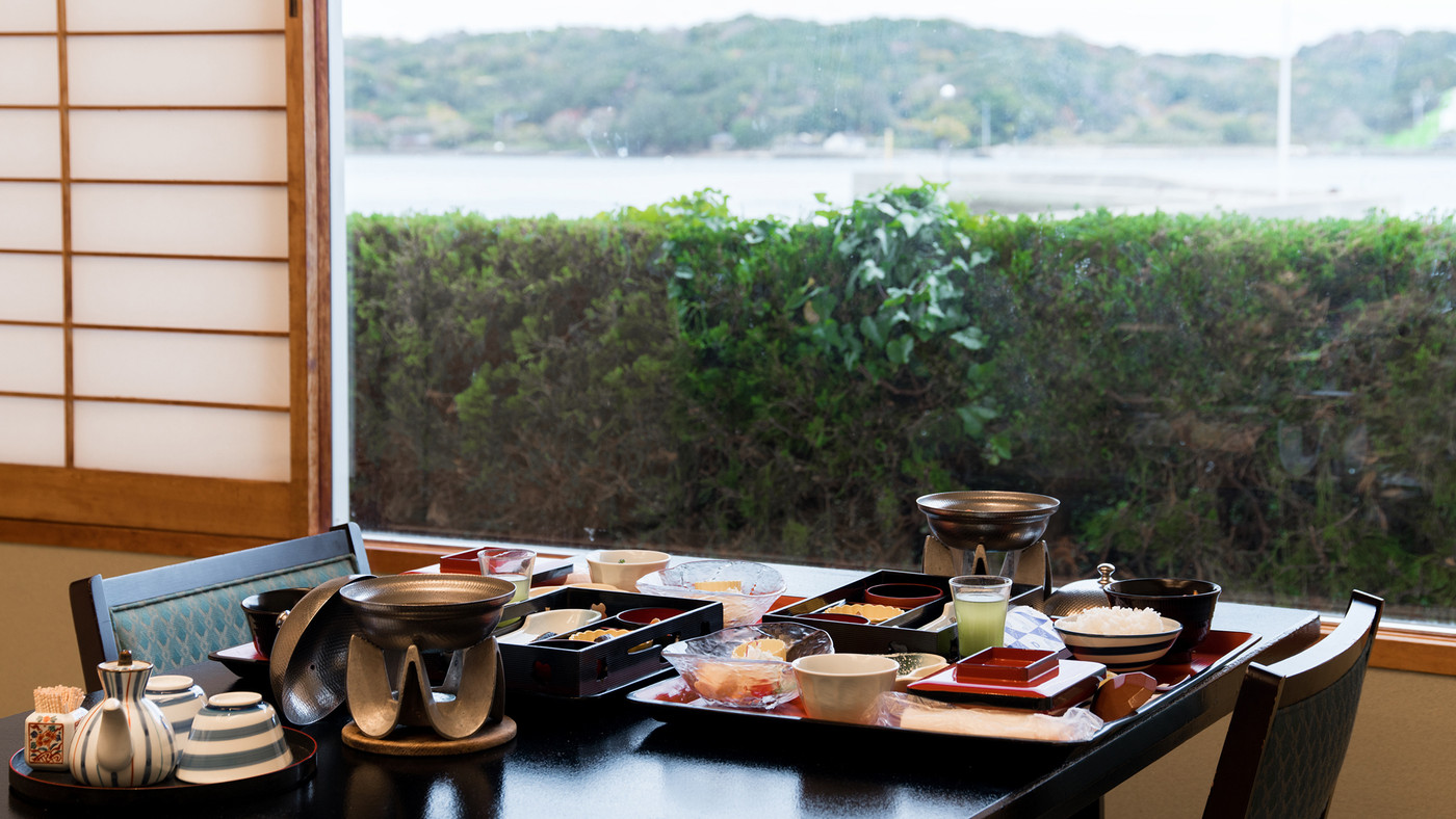 専用船で上陸♪漁師町ならではのほっこり和定食4004466