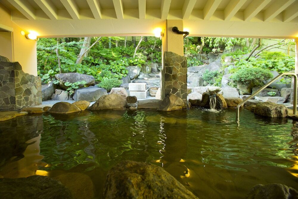 天然温泉の湯巡りで心身を癒して4374519