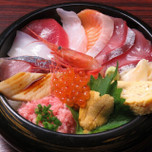 たっぷり乗った旬のネタに舌鼓♡金沢「近江町市場」のおすすめ海鮮丼10選