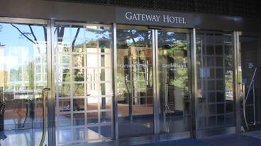 施設の入り口 / 21