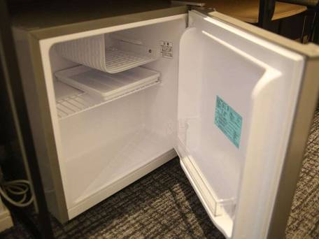 N.33 Hakata St. East / 4