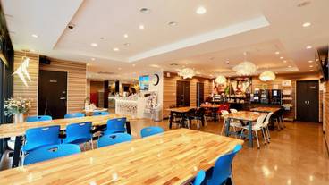 ロビー応接スペース / 12