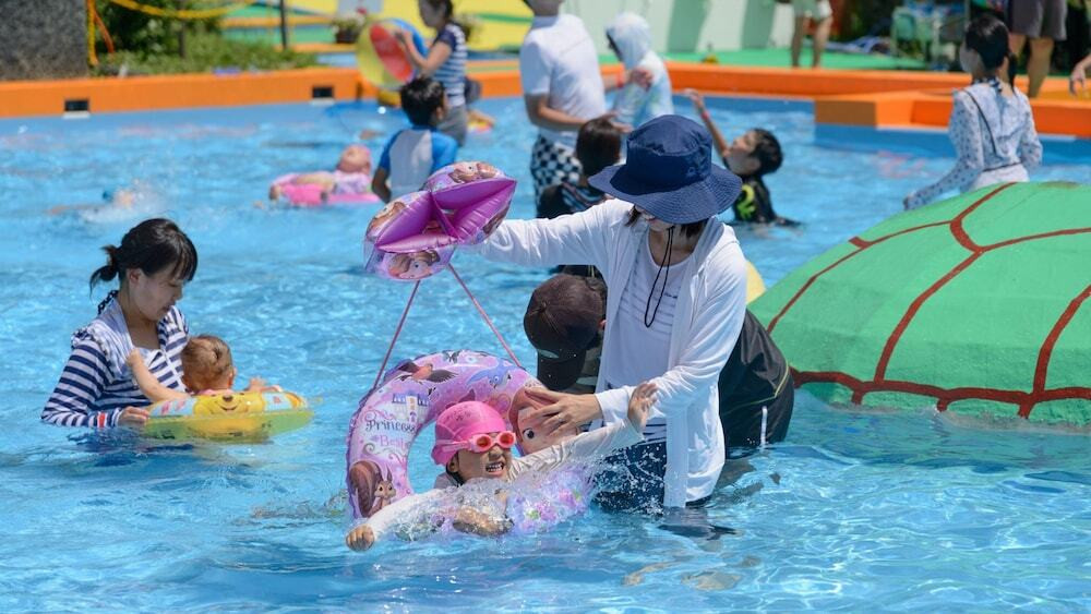 子供用の遊び場 - 屋外