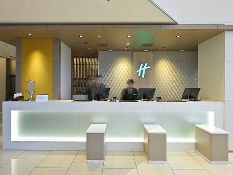 ホリデイ・イン＆スイーツ新大阪 / 2