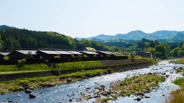宿のそばを流れる箒川 / 1