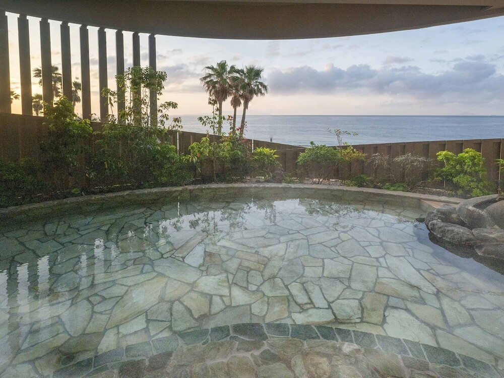 観光も海も楽しみたい方に◎ビュッフェでは海鮮を堪能4758755