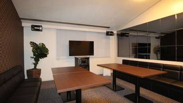 カラオケ ルーム / 13