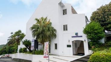 施設の入り口 / 22