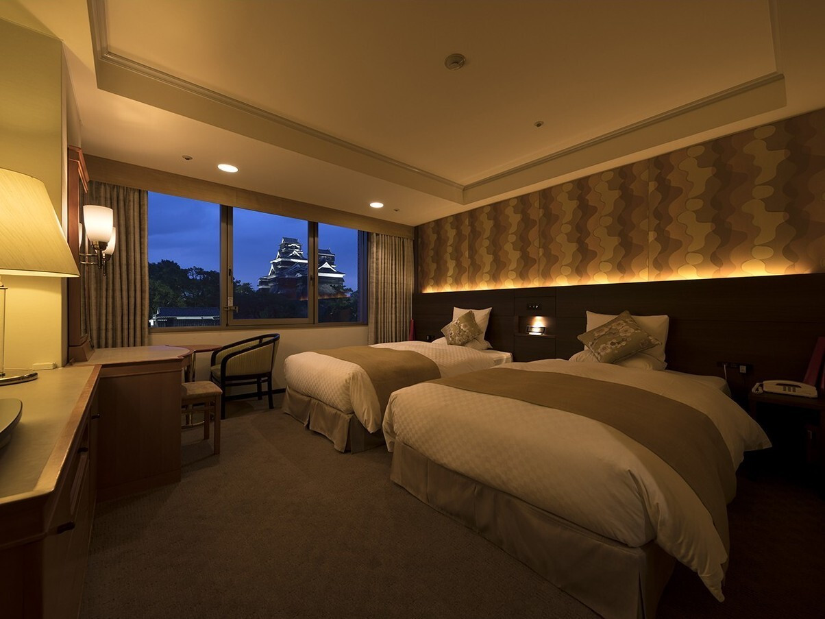 3.お城を見ながら優雅なお食事タイムを「KKRホテル熊本」3442992