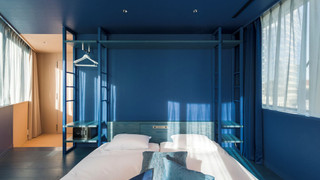 [ダークブルー] コーナールーム 禁煙