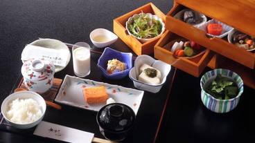 食事・飲み物 / 6