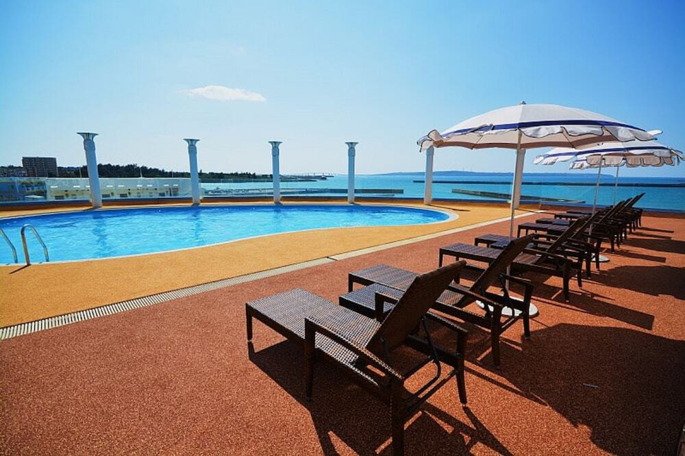 ４．海沿いの屋外プール付きシティーホテル『ホテルアトールエメラルド宮古島』4265960