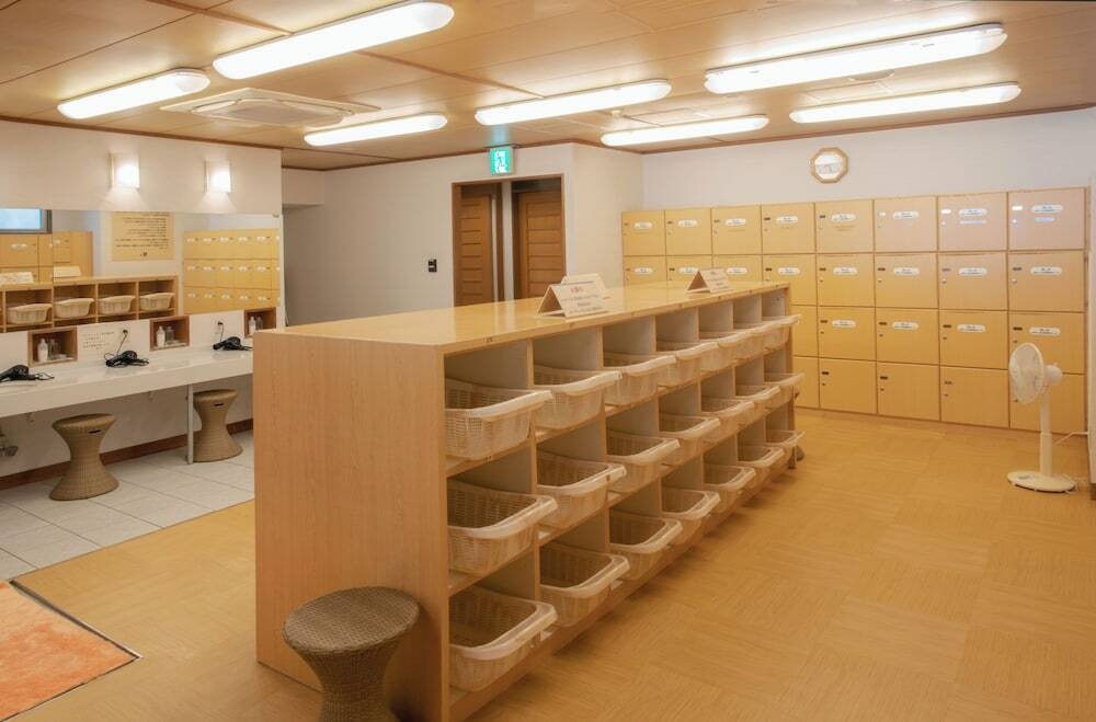 屋内スパ浴槽