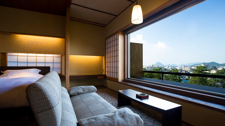 数寄屋造りの古風な客室と美しい庭園でまったり和めるお宿3515960