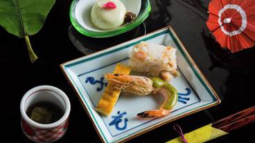 食事・飲み物 / 10