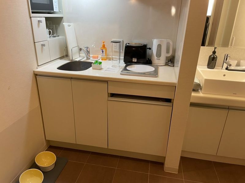 全室にIHコンロ、トースター、レンジ、電気ケトル、食器類などが揃い、中長期滞在にも◎ / 1