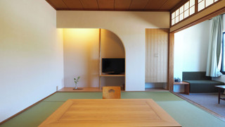 東館 旧有馬郡の山々をながめる和室 禁煙