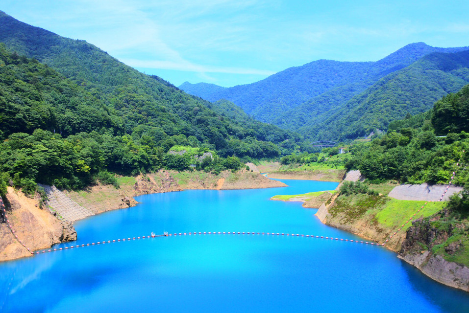 奥四万湖