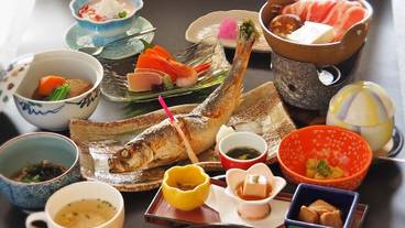 食事・飲み物 / 4