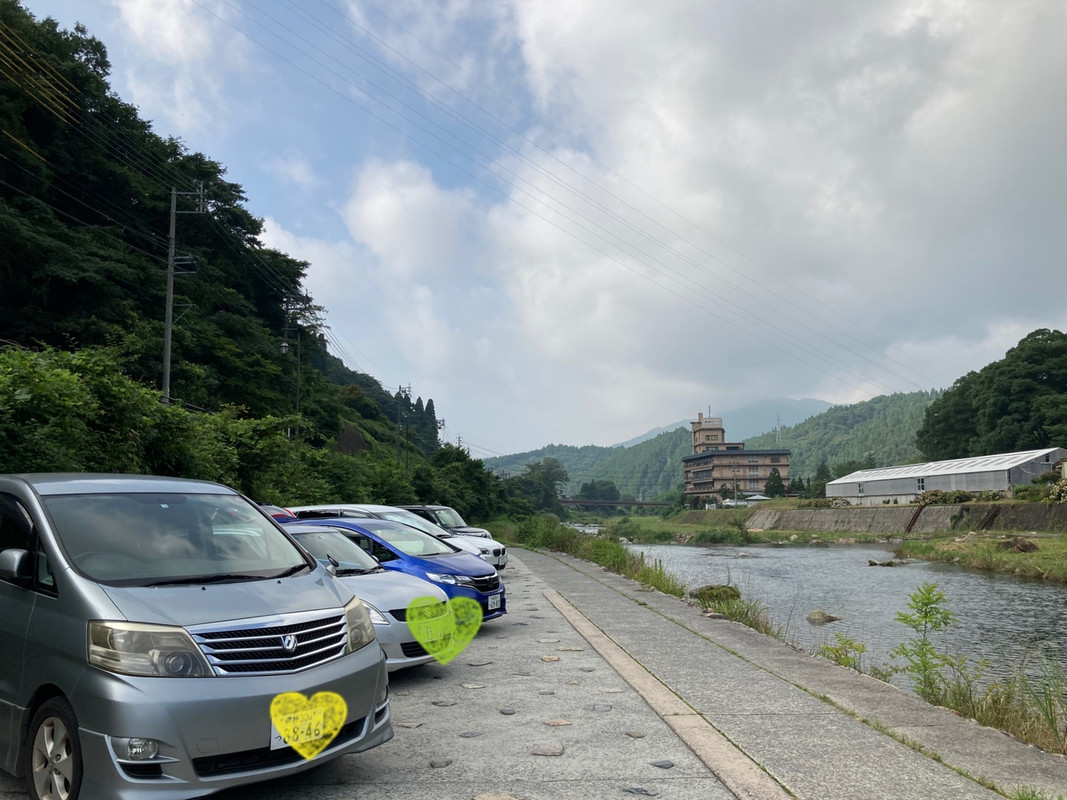 車がちょっととめにくいです。