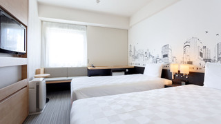 ツインルームシングルサイズベッド 2 台