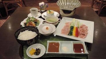 食事・飲み物 / 1