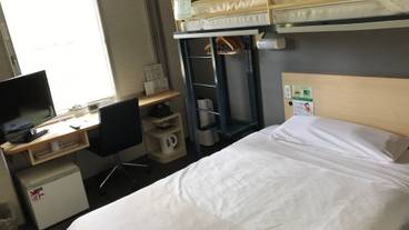 客室内のダイニングエリア / 12