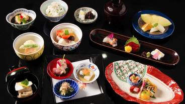 食事・飲み物 / 22