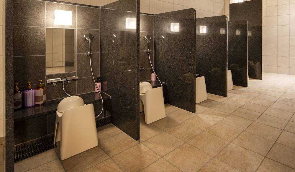 大浴場 洗い場 / 4