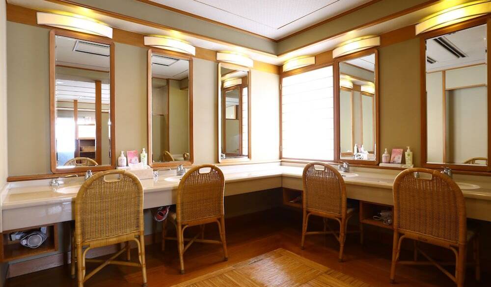 パウダーコーナー / 5