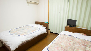 ツインルーム 共用バスルーム