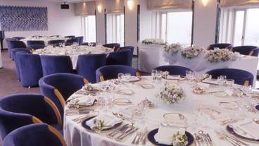 屋内結婚式場 / 28