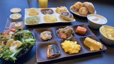 朝食ビュッフェ / 3