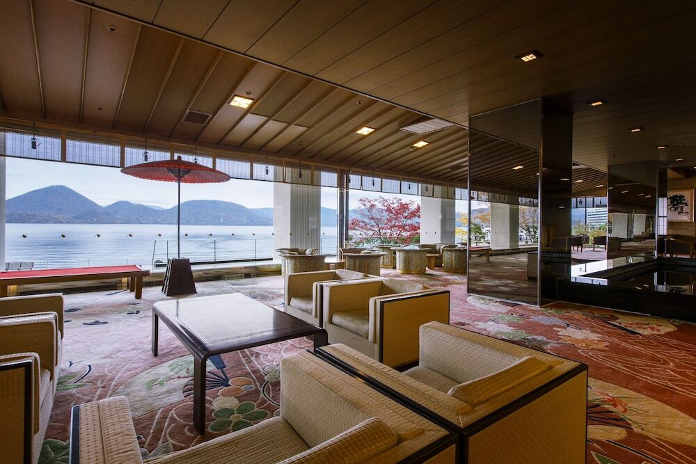 ロビー応接スペース