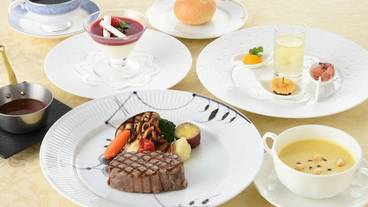 食事・飲み物 / 13