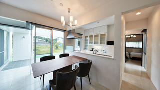 デラックス ビラ 7人部屋