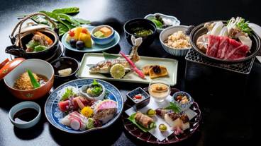 食事・飲み物 / 3
