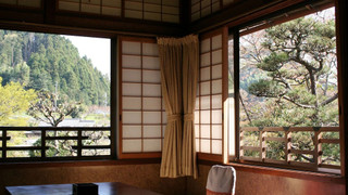 エコノミー和室ツイン (共同バスルーム)