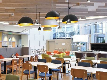 ホリデイ・イン＆スイーツ新大阪 / 3