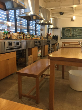 「ゆっくりとカフェ」内観 76852 お店の休業日には料理教室が開かれることもあります