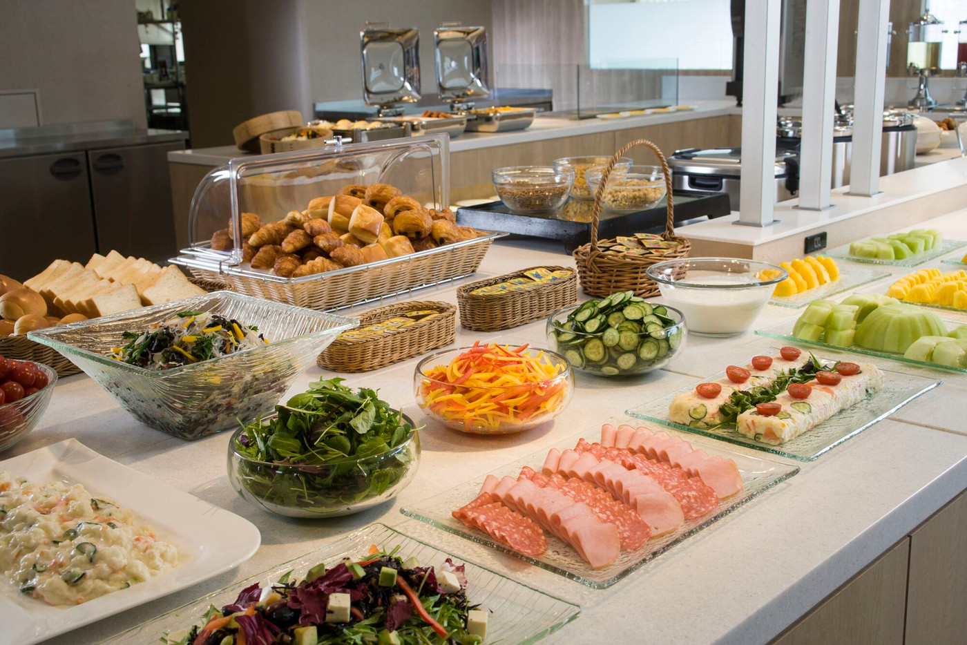 天王寺駅の真正面。快適で見晴らしのいいホテル4088842