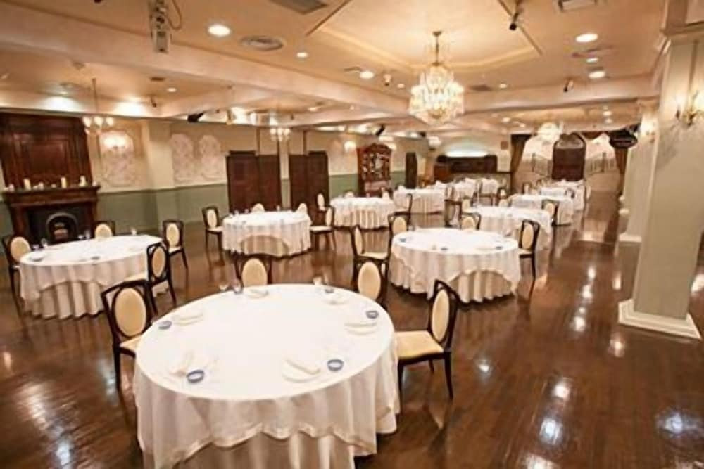屋内結婚式場
