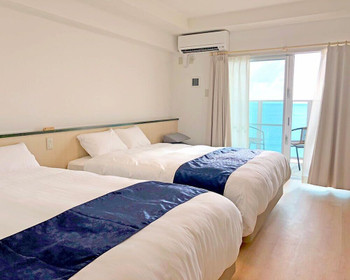 開催月：7月の土日2日間／会場：名護漁港内／花火打ち上げ時間：約10分（2日間で約1000発）4088117