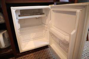 お部屋の小さな冷蔵庫