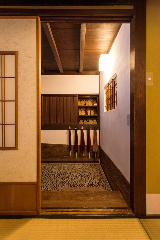 内部エントランス