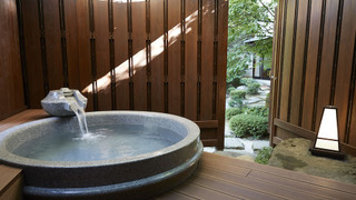 本館 105号室 沢潟 露天風呂付き和室