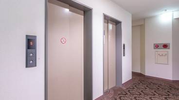 エレベーター / 1