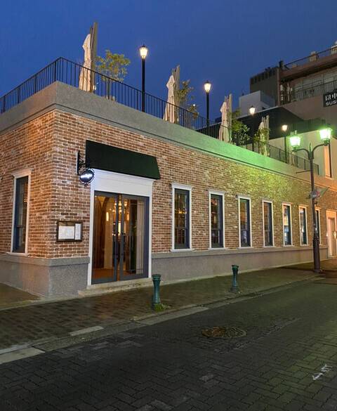 レンガ造りのおしゃれな外観 / 3