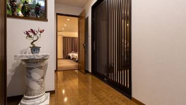 内部エントランス / 2