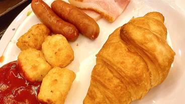 朝食ビュッフェ③ / 6